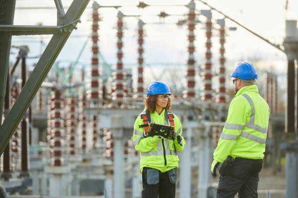 Best Affordable Emergency Electrician  in Lawrenceburg, KY